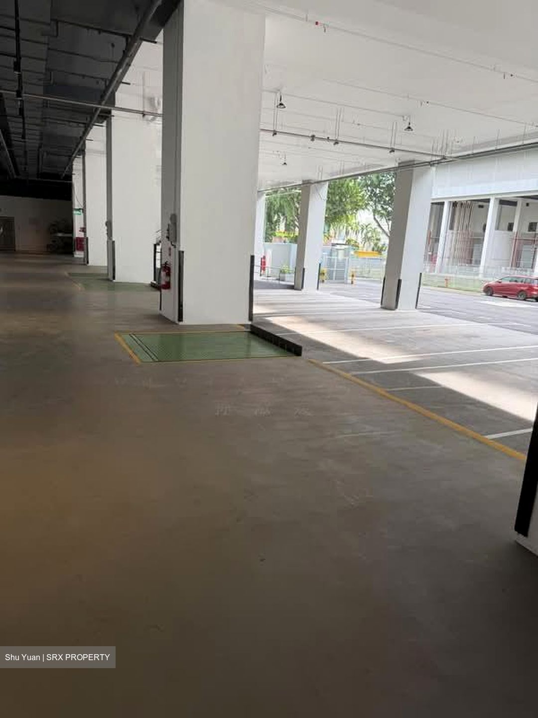 Ayer Rajah Crescent (D5), Factory #581734291